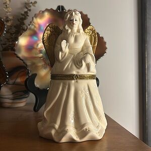 Vintage Angel Hinged Box Porcelain Gilded